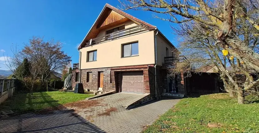 Prodej rodinného domu, Lomnička, 300 m2