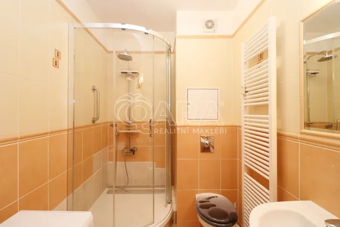 Pronájem bytu 2+kk, Praha - Suchdol, Holubí, 44 m2