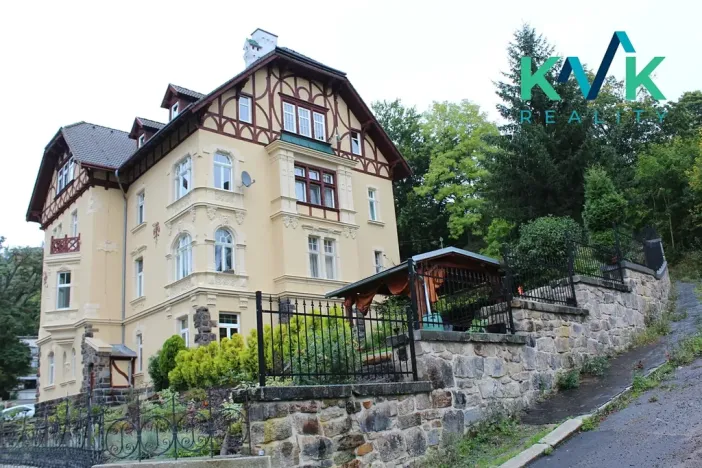 Prodej bytu 4+kk, Karlovy Vary, Na Vyhlídce, 109 m2