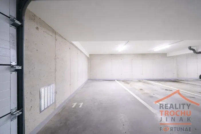 Prodej bytu 2+kk, Hradec Králové, Antonína Petrofa, 56 m2