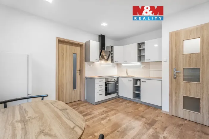 Pronájem bytu 2+kk, Stráž pod Ralskem, Máchova, 37 m2