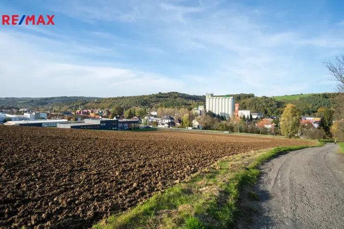Prodej komerčního pozemku, Lípa, 3600 m2