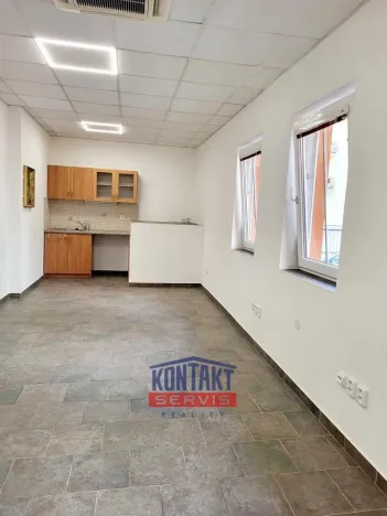 Pronájem kanceláře, České Budějovice - České Budějovice 3, 35 m2