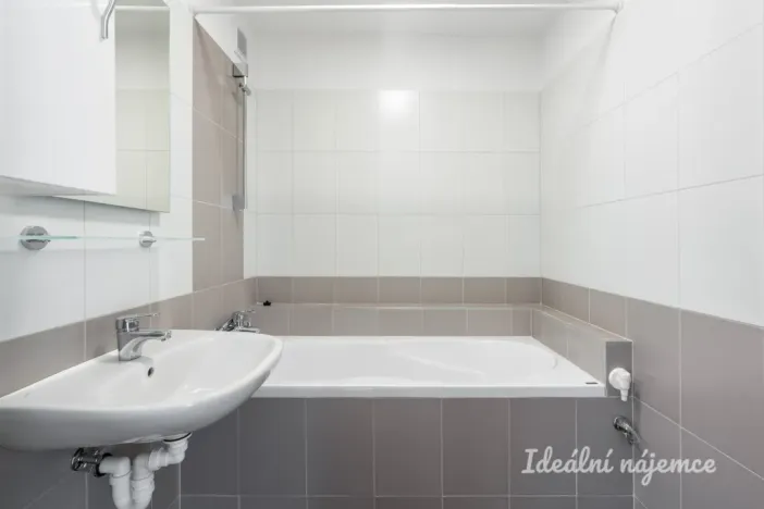 Pronájem bytu 3+1, Praha - Chodov, Malenická, 70 m2