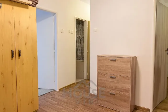 Prodej bytu 3+1, Praha - Prosek, Prosecká, 70 m2