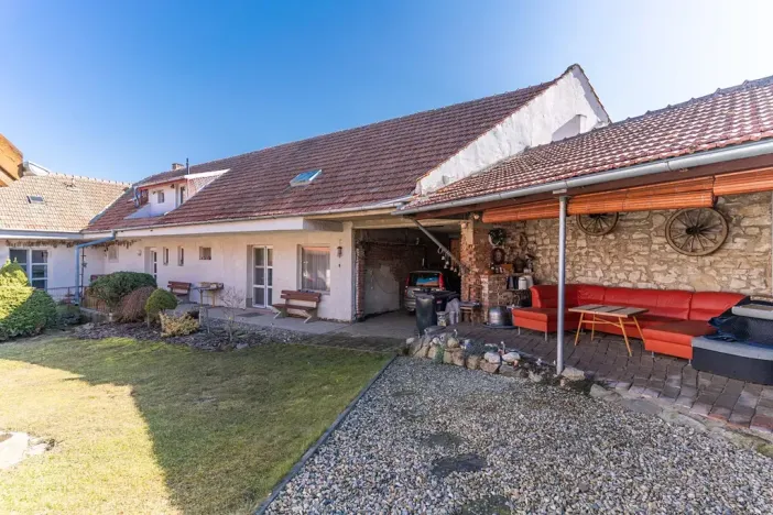 Prodej vícegeneračního domu, Nová Ves, 217 m2