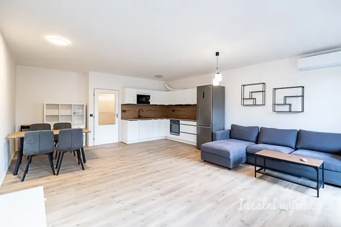 Pronájem bytu 2+kk, Praha - Letňany, Kostomlatská, 64 m2