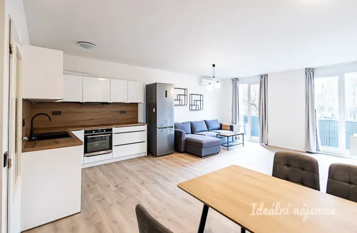 Pronájem bytu 2+kk, Praha - Letňany, Kostomlatská, 64 m2