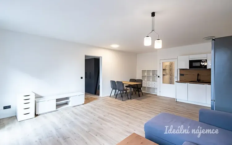 Pronájem bytu 2+kk, Praha - Letňany, Kostomlatská, 64 m2