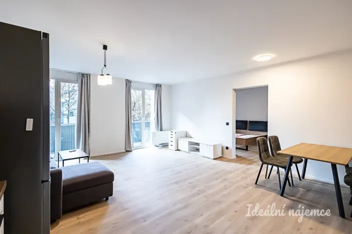 Pronájem bytu 2+kk, Praha - Letňany, Kostomlatská, 64 m2