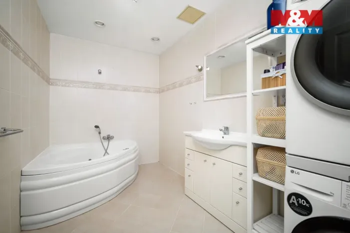 Prodej bytu 3+1, Plzeň - Jižní Předměstí, Skrétova, 105 m2