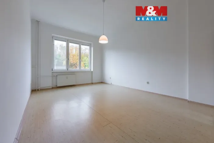 Pronájem bytu 1+1, Karlovy Vary, nábřeží Jana Palacha, 51 m2
