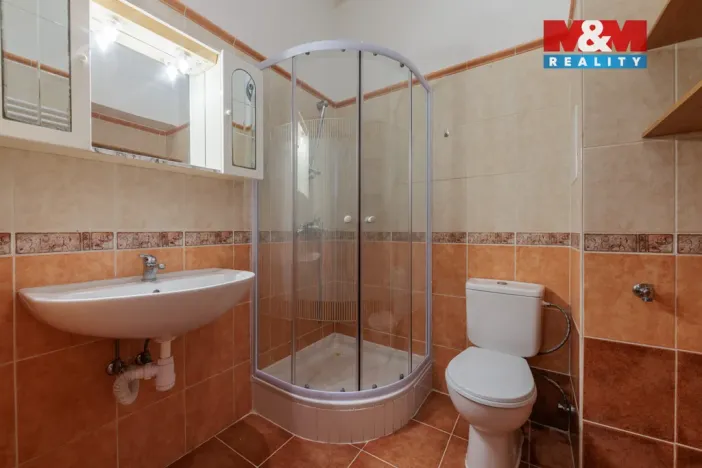 Pronájem bytu 1+1, Karlovy Vary, nábřeží Jana Palacha, 51 m2