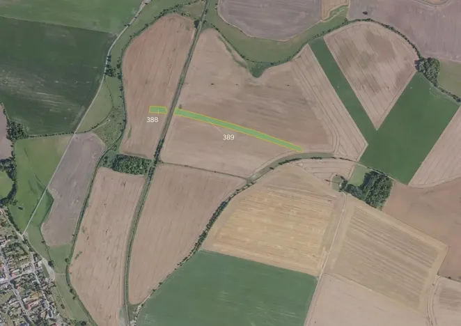 Prodej pole, Luštěnice, 2521 m2