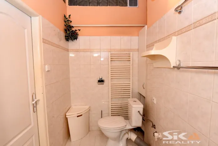 Prodej bytu 2+1, Louny, Husova, 76 m2