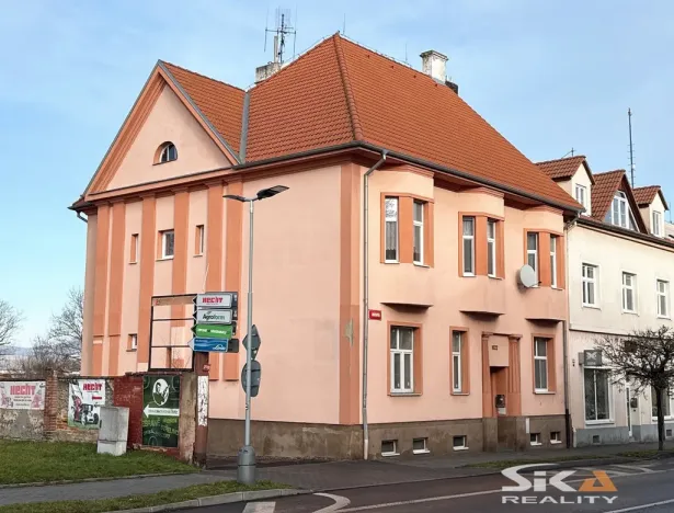 Prodej bytu 2+1, Louny, Husova, 76 m2