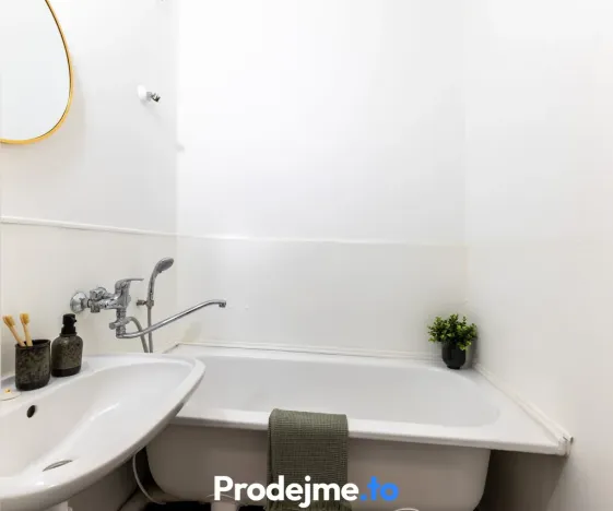 Prodej bytu 2+1, Znojmo, 17. listopadu, 51 m2