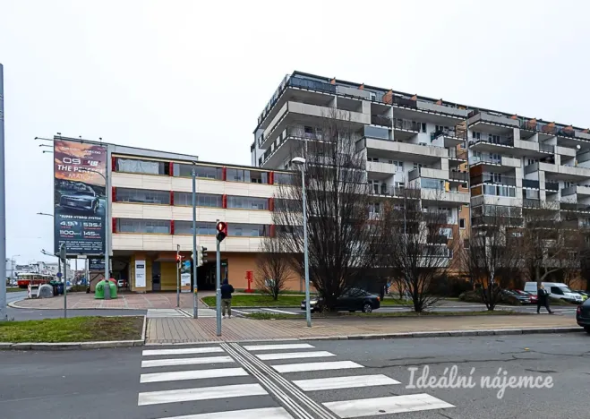 Pronájem bytu 1+kk, Praha - Vysočany, Poděbradská, 36 m2