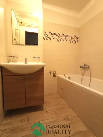 Pronájem bytu 2+1, Chvaletice, Žižkova, 75 m2