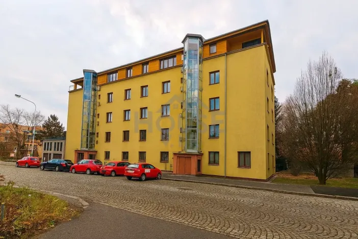 Pronájem bytu 2+1, Praha - Žižkov, Na Balkáně, 41 m2