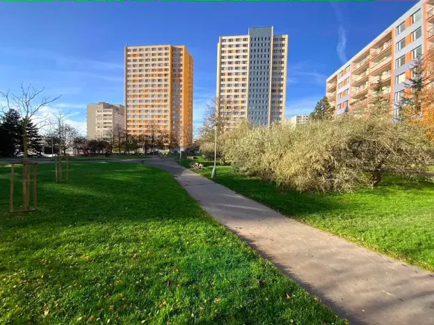 Prodej bytu 1+kk, Praha - Háje, Hlavatého, 27 m2