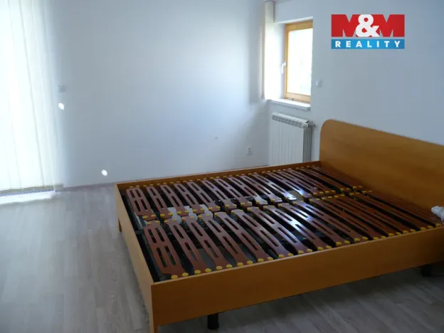 Pronájem rodinného domu, Praha - Cholupice, Lhenická, 200 m2