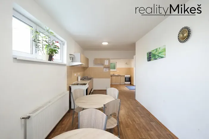 Prodej ubytování, Dobrovice, 500 m2