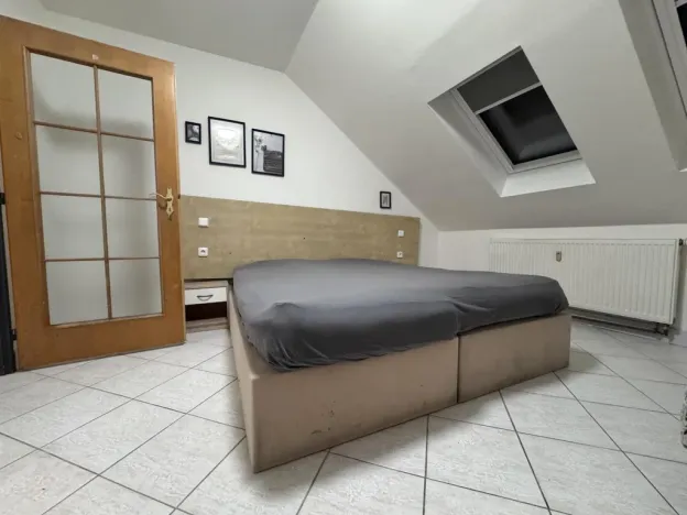 Pronájem bytu 2+kk, Praha - Smíchov, U Santošky, 50 m2