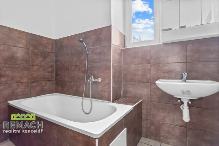 Prodej bytu 1+1, Náchod, Pražská, 48 m2