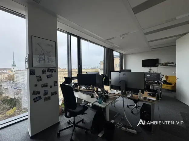 Pronájem kanceláře, Brno, Moravské náměstí, 403 m2