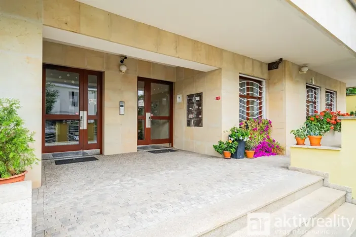 Pronájem bytu 5+kk, Praha - Vinohrady, Perucká, 180 m2