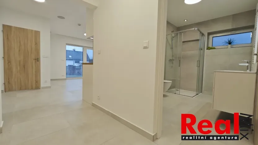 Pronájem bytu 3+kk, Nebovidy, 85 m2