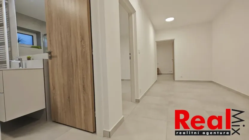 Pronájem bytu 3+kk, Nebovidy, 85 m2