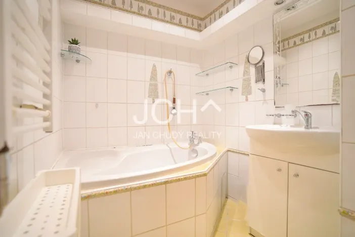 Prodej bytu 2+1, Olomouc, Tovární, 53 m2