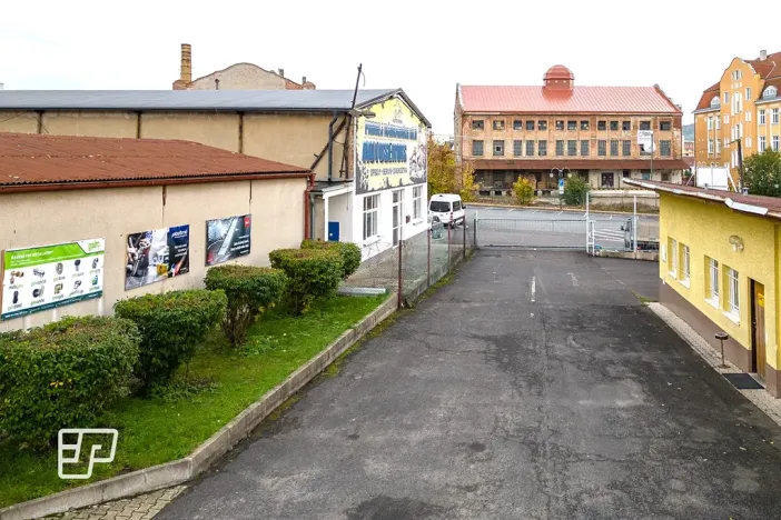 Pronájem obchodního prostoru, Teplice, Zemská, 5600 m2