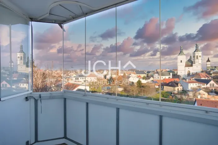 Prodej bytu 3+1, Uničov, Hrdinů, 64 m2