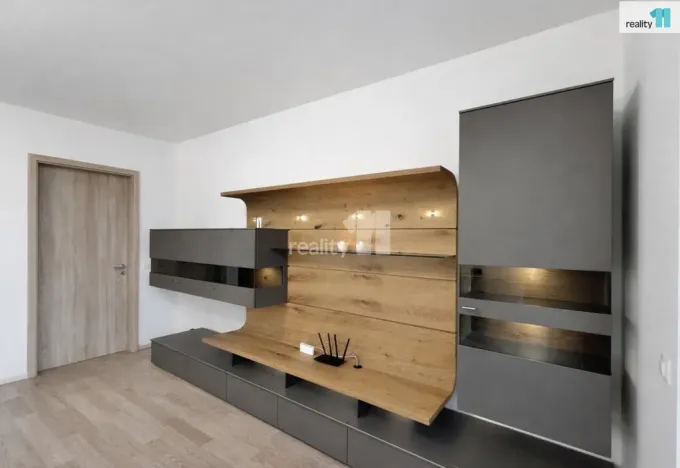 Pronájem bytu 3+kk, Praha - Vysočany, Ivana Hlinky, 95 m2