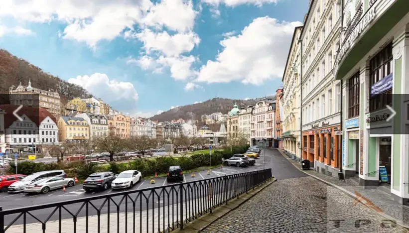 Pronájem obchodního prostoru, Karlovy Vary, Divadelní náměstí, 100 m2