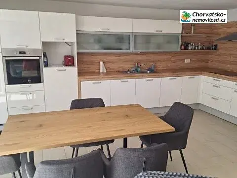 Pronájem vily, Labin, Chorvatsko, 140 m2