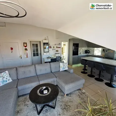 Prodej bytu 3+1, Novalja, Chorvatsko, 81 m2