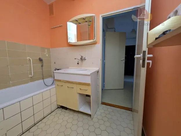 Prodej bytu 2+kk, Ostrava, U Oblouku, 42 m2