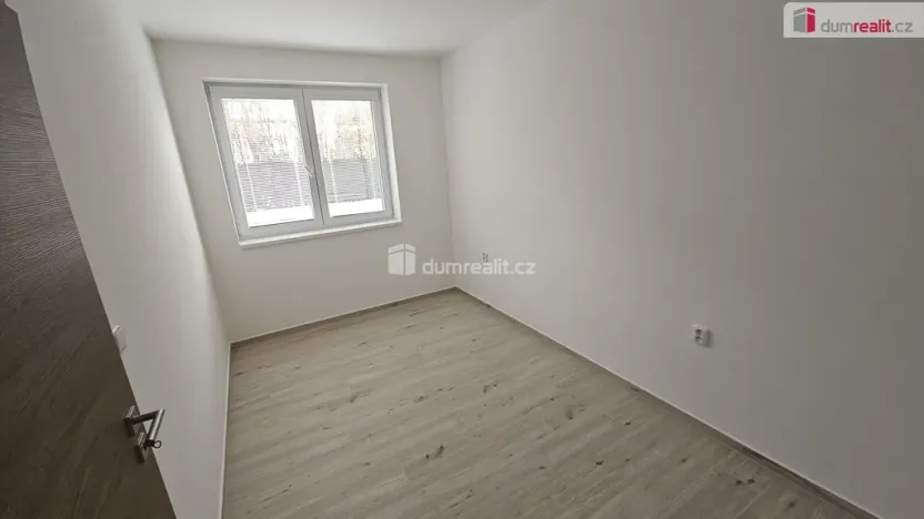 Pronájem bytu 2+kk, Kralupy nad Vltavou - Minice, Souběžná, 39 m2