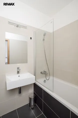 Prodej bytu 2+kk, Všemina, 45 m2