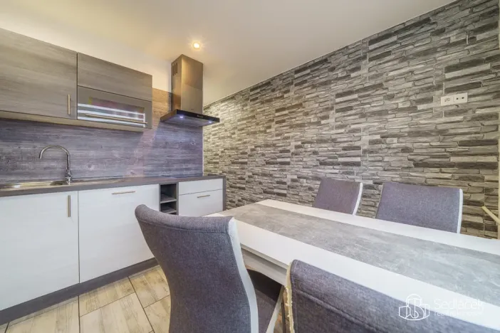 Prodej bytu 3+1, Sokolov, Spartakiádní, 69 m2