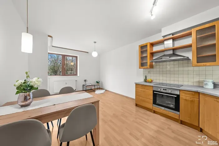 Pronájem bytu 2+kk, Praha - Bohnice, Ústavní, 59 m2