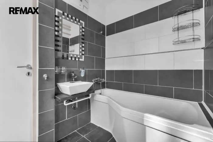 Prodej bytu 2+1, Hradec Králové - Slezské Předměstí, Severní, 56 m2