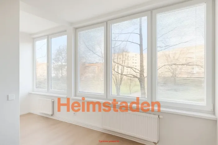 Pronájem obchodního prostoru, Havířov - Město, nám. Republiky, 66 m2