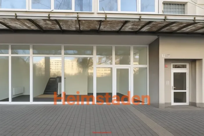 Pronájem kanceláře, Havířov - Město, nám. Republiky, 66 m2