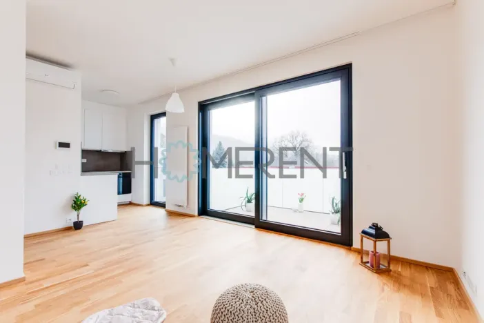 Pronájem bytu 1+kk, Černošice, Ke Hřišti, 33 m2