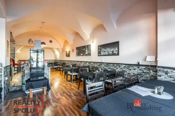 Prodej restaurace, Třebechovice pod Orebem, Masarykovo náměstí, 110 m2